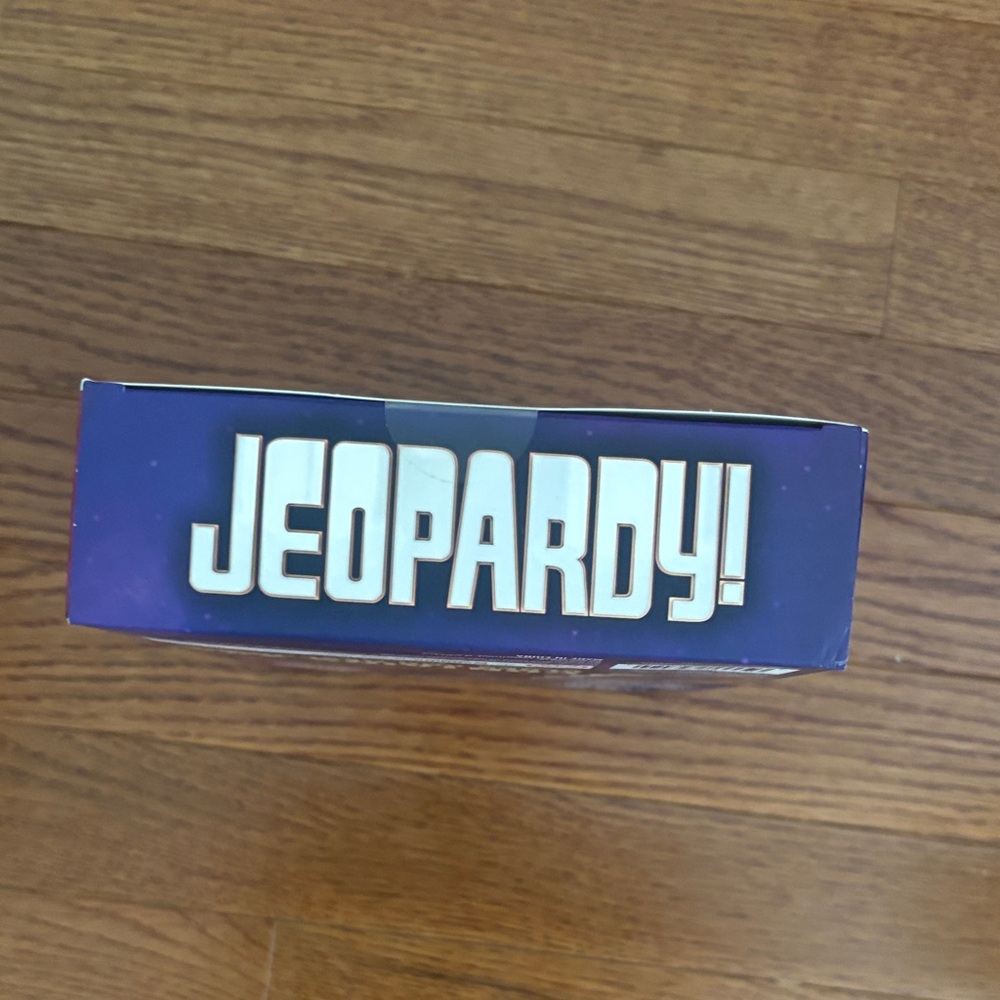 New! Jeopardy Quiz Show Game - Picture 6 of 10